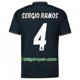 Billige Fotballdrakter Real Madrid Sergio Ramos 4 Bortedraktsett 2018/19 Kortermet